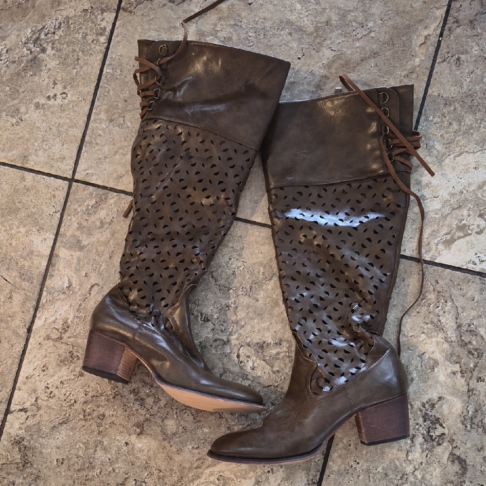 New Wanted Brown Laser-Cut Over-the-Knee Lace-Up Boots